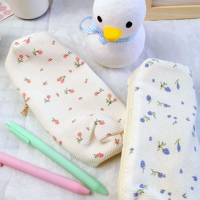Cute Floral Canvas Pencil Pouch Cute Floral Canvas Pencil Pouch