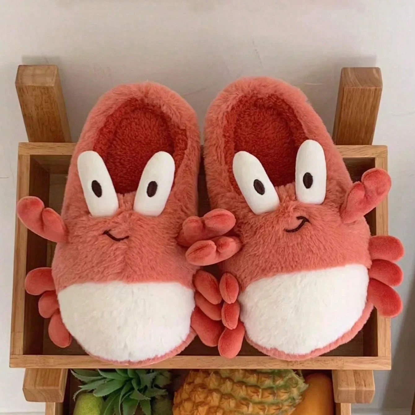 Cute Fluffy Indoor Crab Slippers