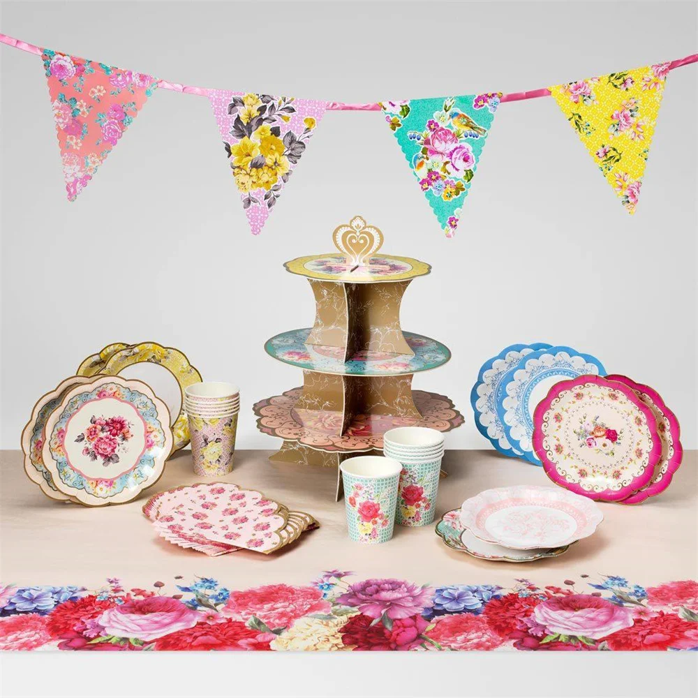 Dainty Floral Tea Party Paper Plates (8 pcs)