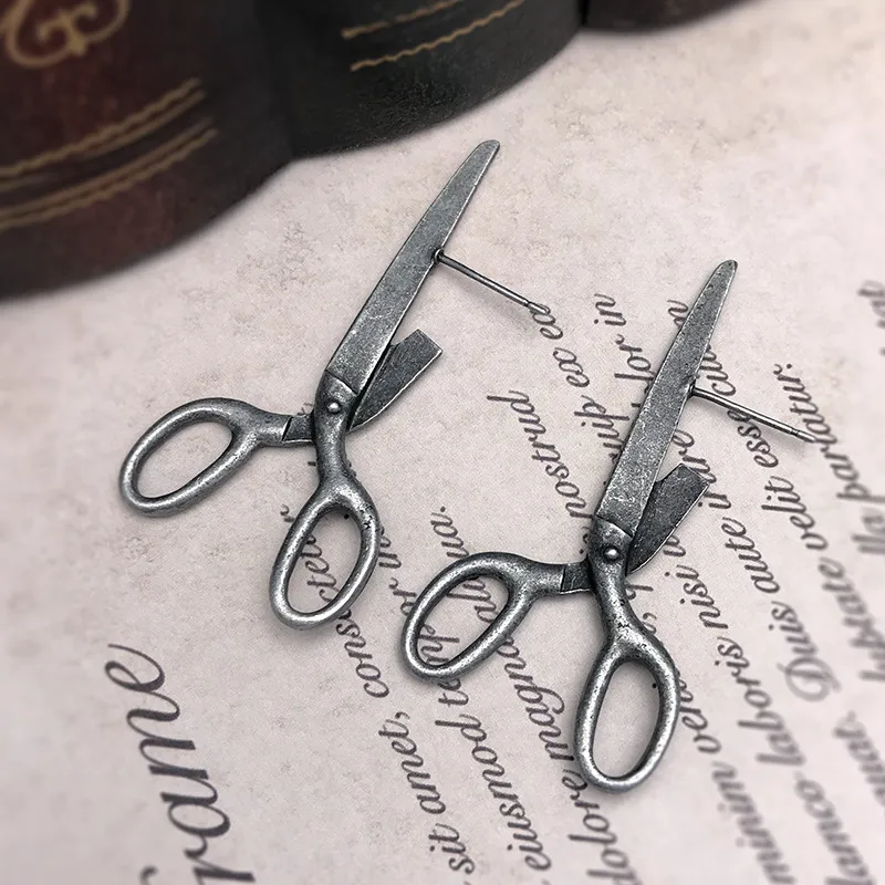 Dark Gothic Vintage Imitation Scissors Exaggerate Stud Earrings For Men Women Goth Punk Silver Color Halloween Fashion Dark Gothic Vintage Imitation Scissors Exaggerate Stud Earrings For Men Women Goth Punk Silver Color Halloween Fashion
