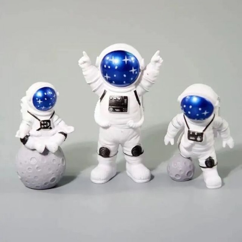 Decorative Astronaut Toy Figures (3pcs)