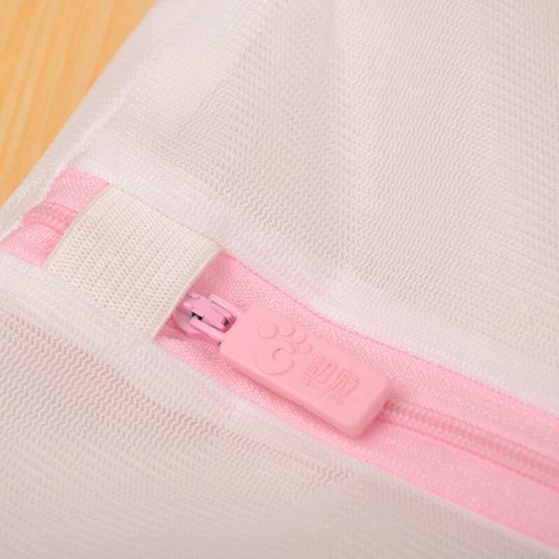 Delicates Wash Bag Mesh with Zipper Delicates Wash Bag Mesh with Zipper