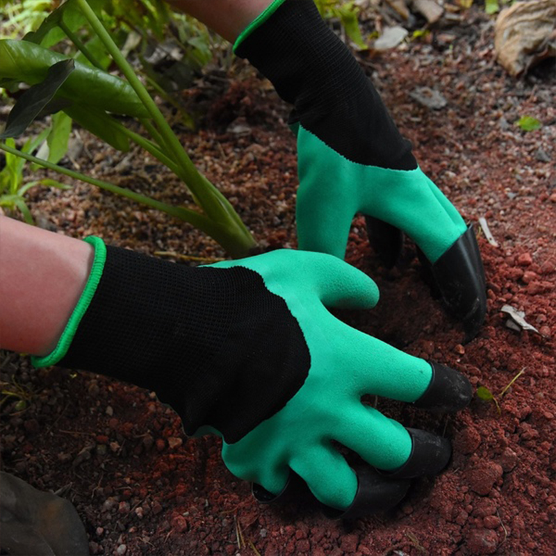 Digging Gloves with Fingertip Claws
