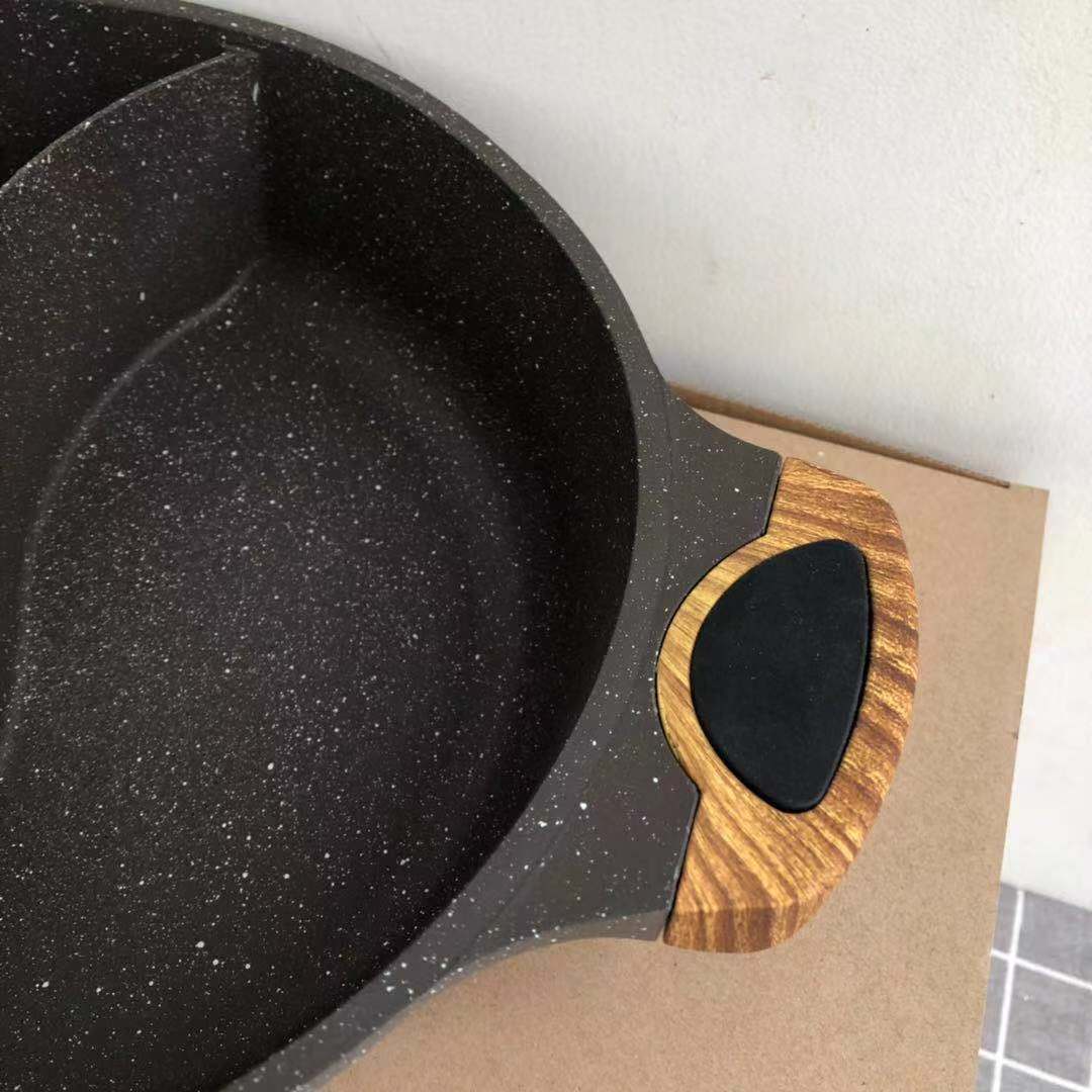 Divided Hot Pot Pan