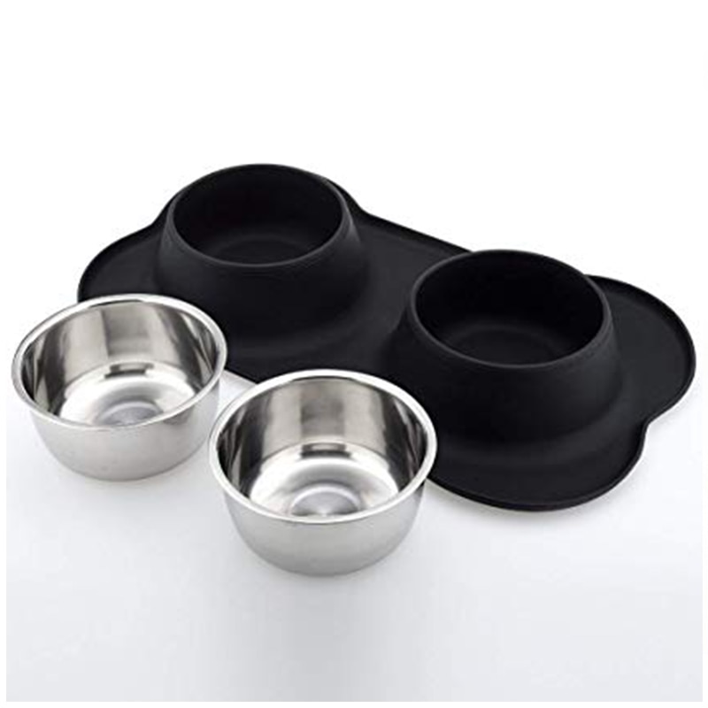Dog Water Bowl Mat with Two Bowls Dog Water Bowl Mat with Two Bowls