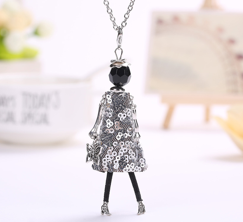 Doll Design Long Women Necklace Doll Design Long Women Necklace