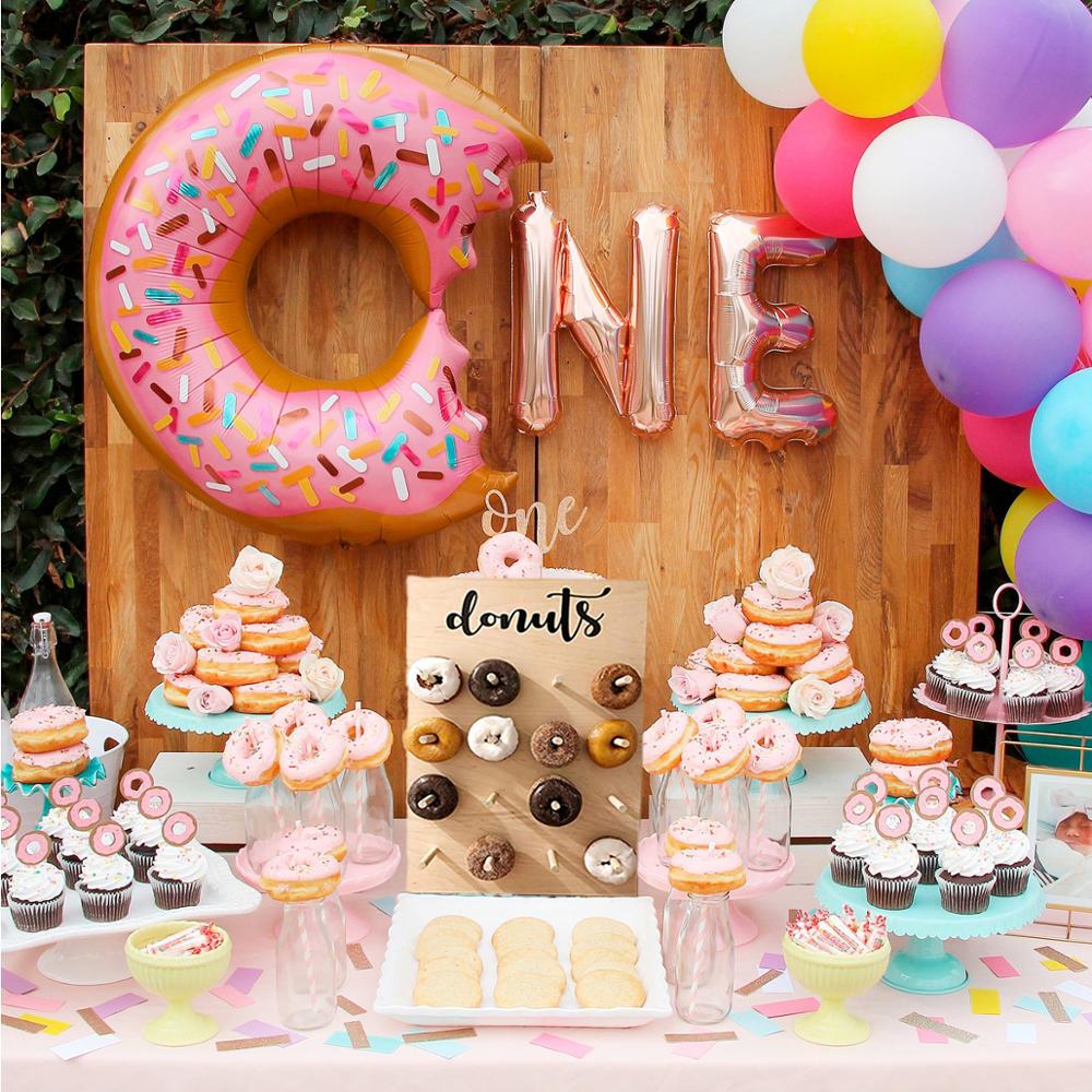 Donut Wall Stand Decoration Donut Wall Stand Decoration