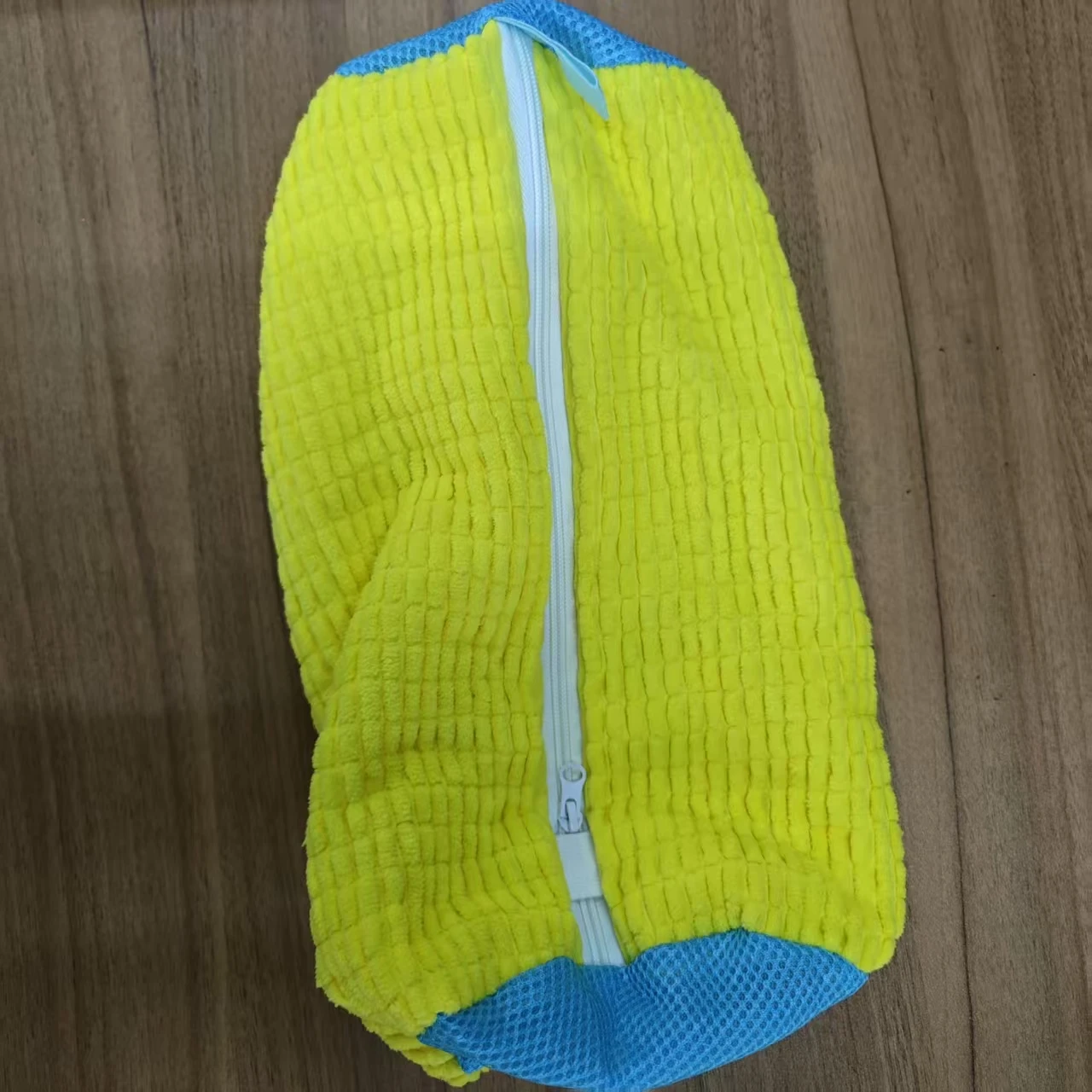 Durable Shoe Washing Machine Bag for All Shoe Types-Yellow with Blue Zipper,Ideal for Sneakers and Casual Shoes,Laundry Durable Shoe Washing Machine Bag for All Shoe Types-Yellow with Blue Zipper,Ideal for Sneakers and Casual Shoes,Laundry
