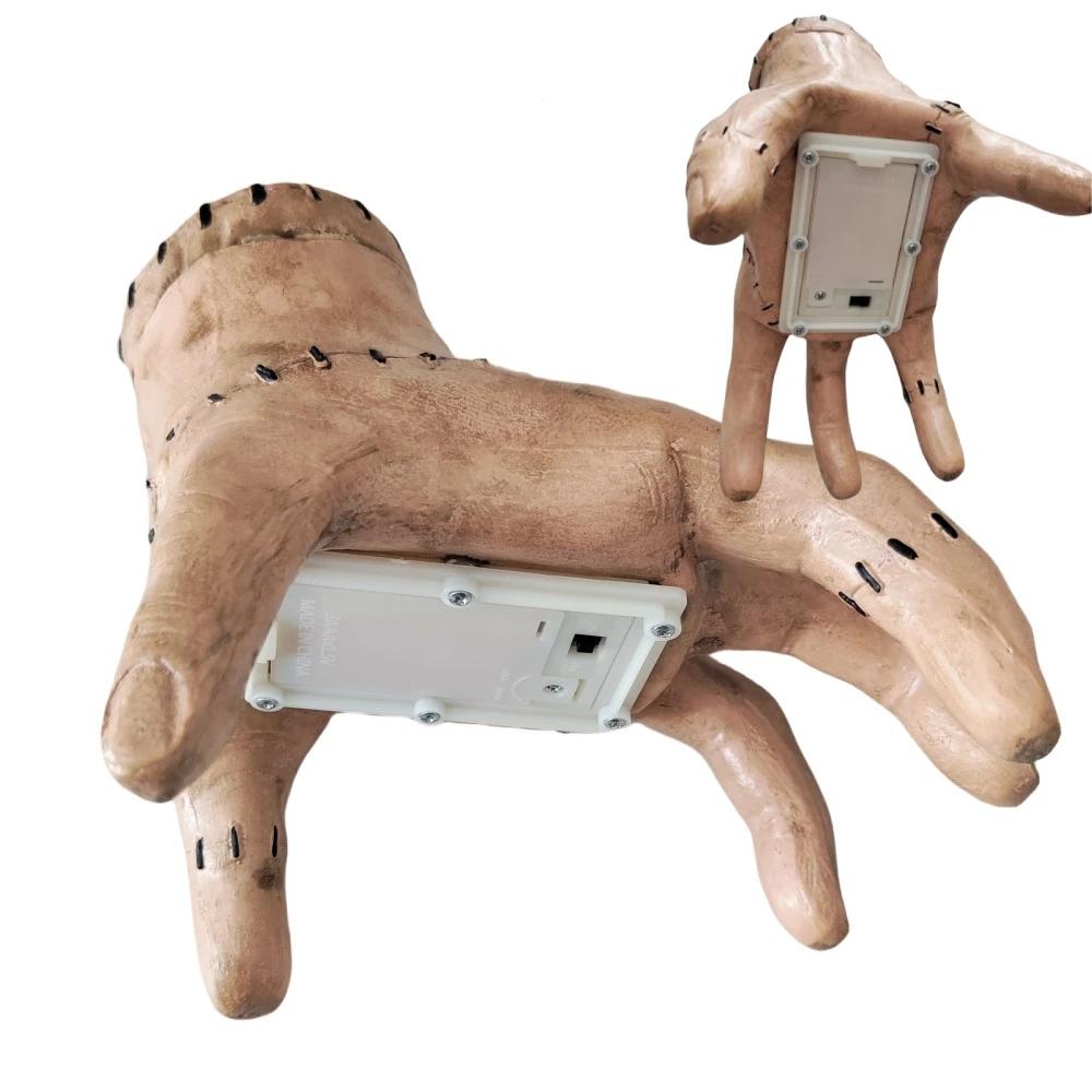Electric Wednesday Thing Hand Family Cosplay Walking Crawl Ghost Hand Statue Halloween Party Decor Desktop Ornaments
