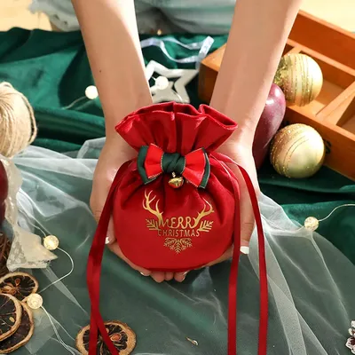 Elegant Design Velvet Xmas Drawstring Gift Bag Elegant Design Velvet Xmas Drawstring Gift Bag