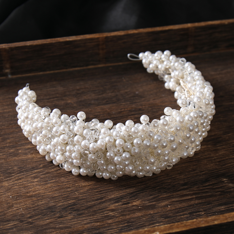 Elegant White Pearl Headband