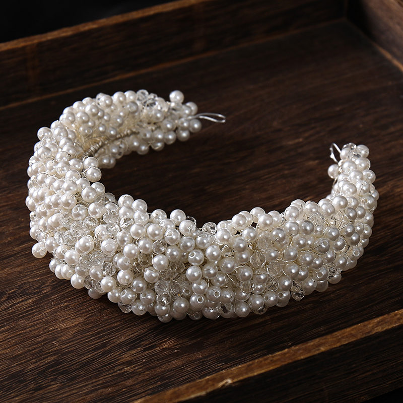Elegant White Pearl Headband
