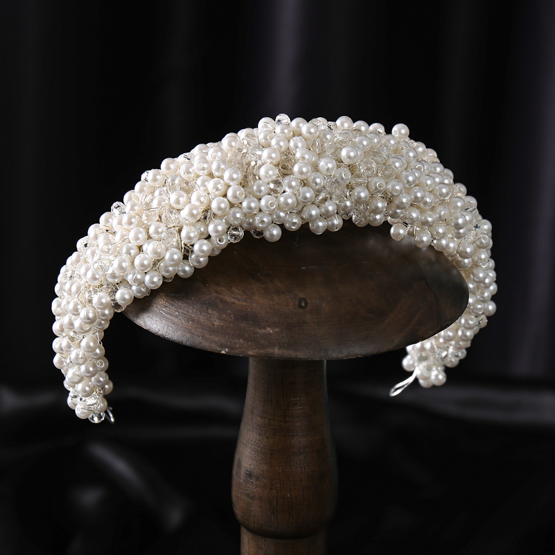 Elegant White Pearl Headband