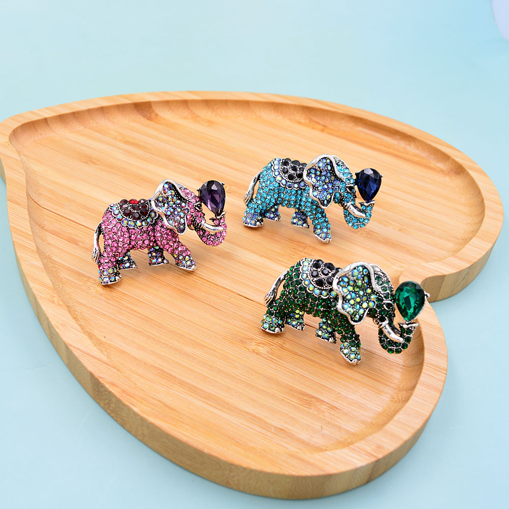 Elephant Brooch Ladies Elegant Accessory Elephant Brooch Ladies Elegant Accessory