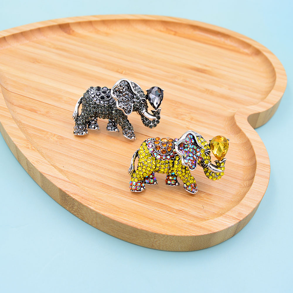 Elephant Brooch Ladies Elegant Accessory Elephant Brooch Ladies Elegant Accessory
