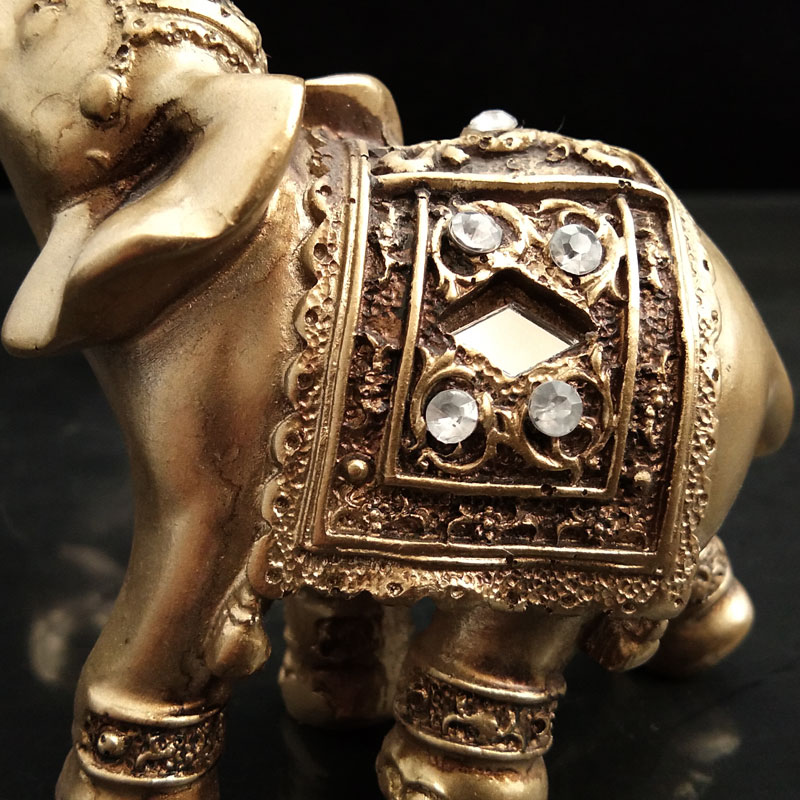 Elephant Figurines House Decoration (2 pcs)