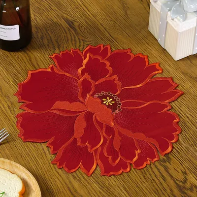 Embroidered Flower Shaped Placemat Embroidered Flower Shaped Placemat