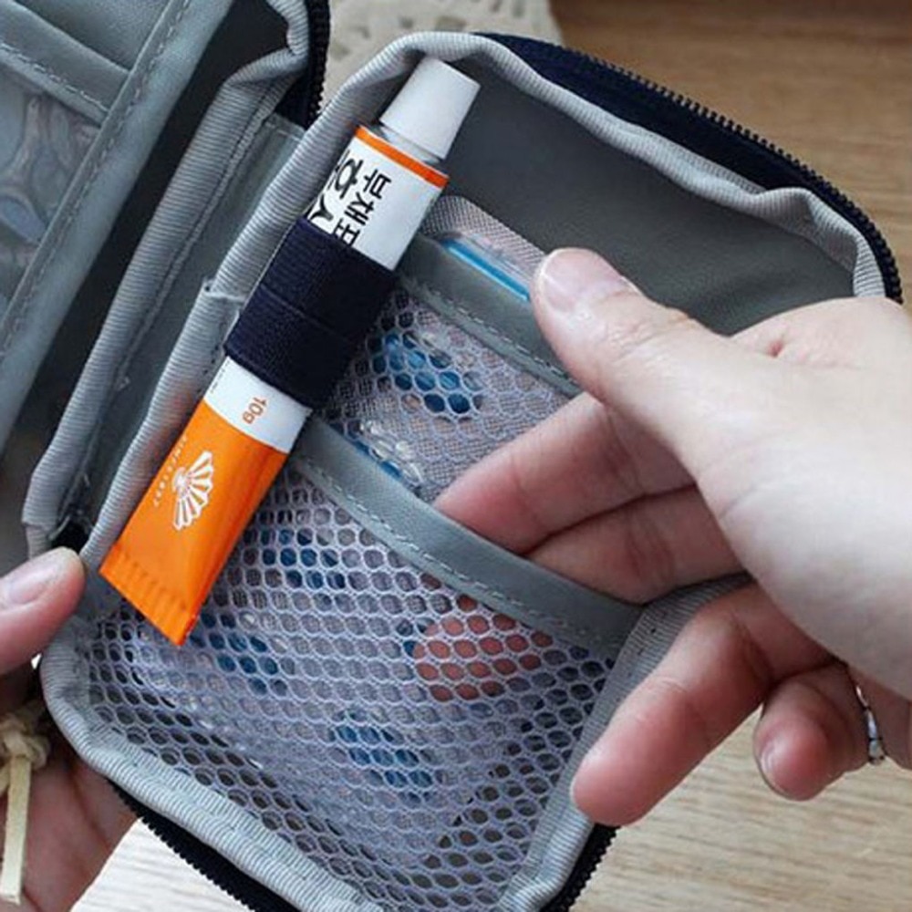 Emergency Bag Portable First Aid Pouch Emergency Bag Portable First Aid Pouch