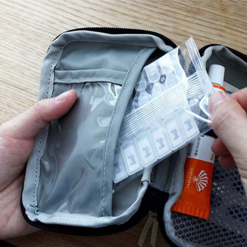 Emergency Bag Portable First Aid Pouch Emergency Bag Portable First Aid Pouch
