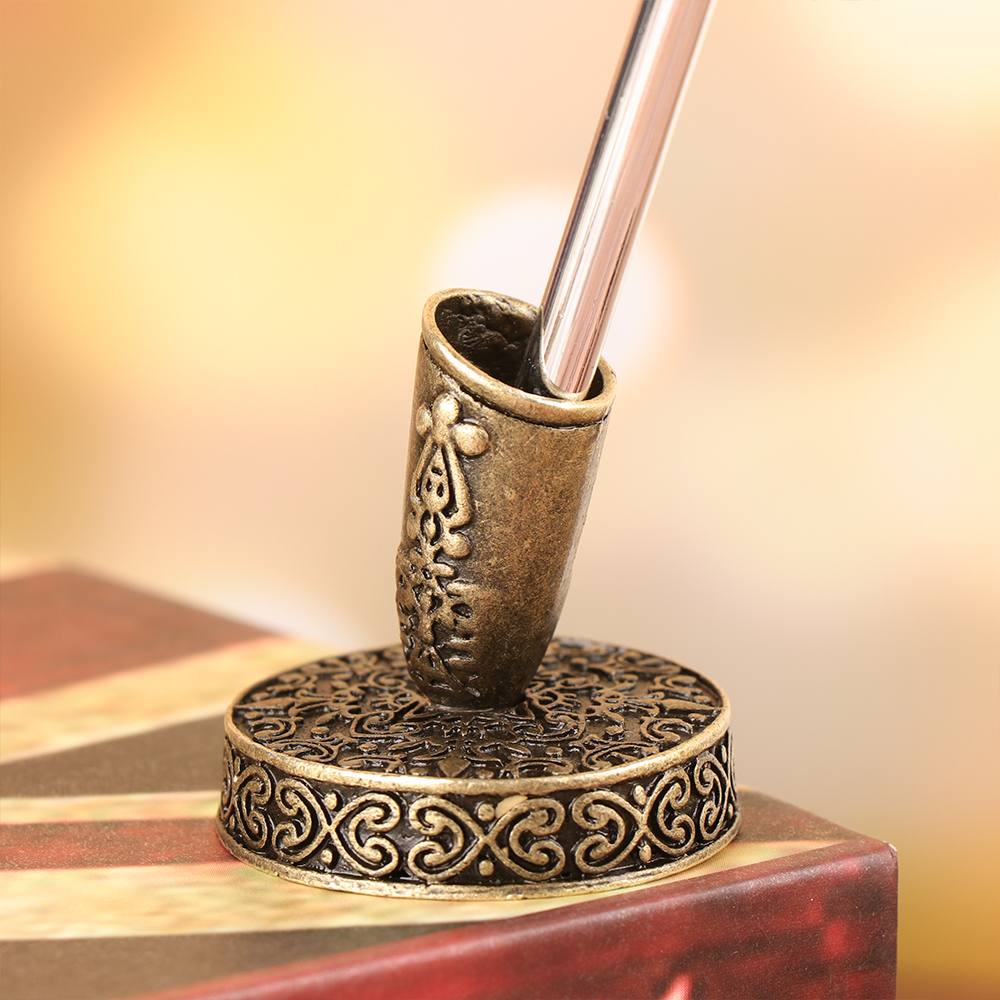 European Style Vintage Pen Holder