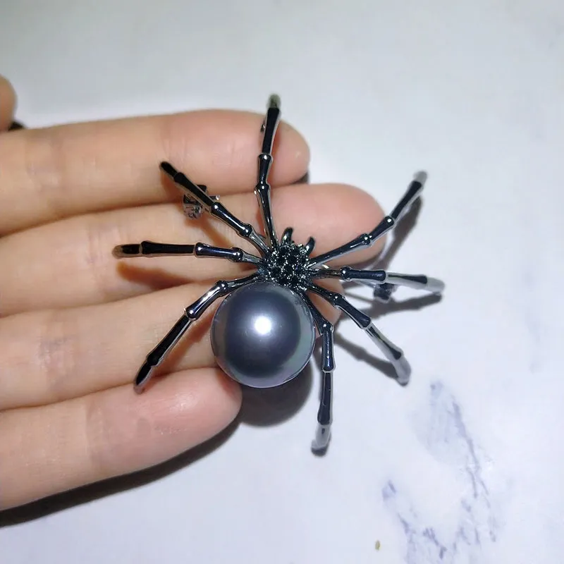 Exaggerated Spider Creative Brooch Party Clothes Scarf Accessories Pin Exaggerated Spider Creative Brooch Party Clothes Scarf Accessories Pin