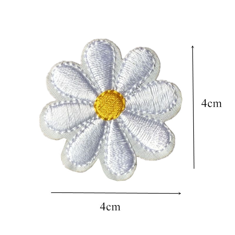 Fabric Daisy Iron On Patches (10pcs) Fabric Daisy Iron On Patches (10pcs)