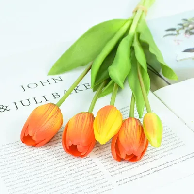 Fake Tulip Flowers Home Decoration (5 pcs) Fake Tulip Flowers Home Decoration (5 pcs)