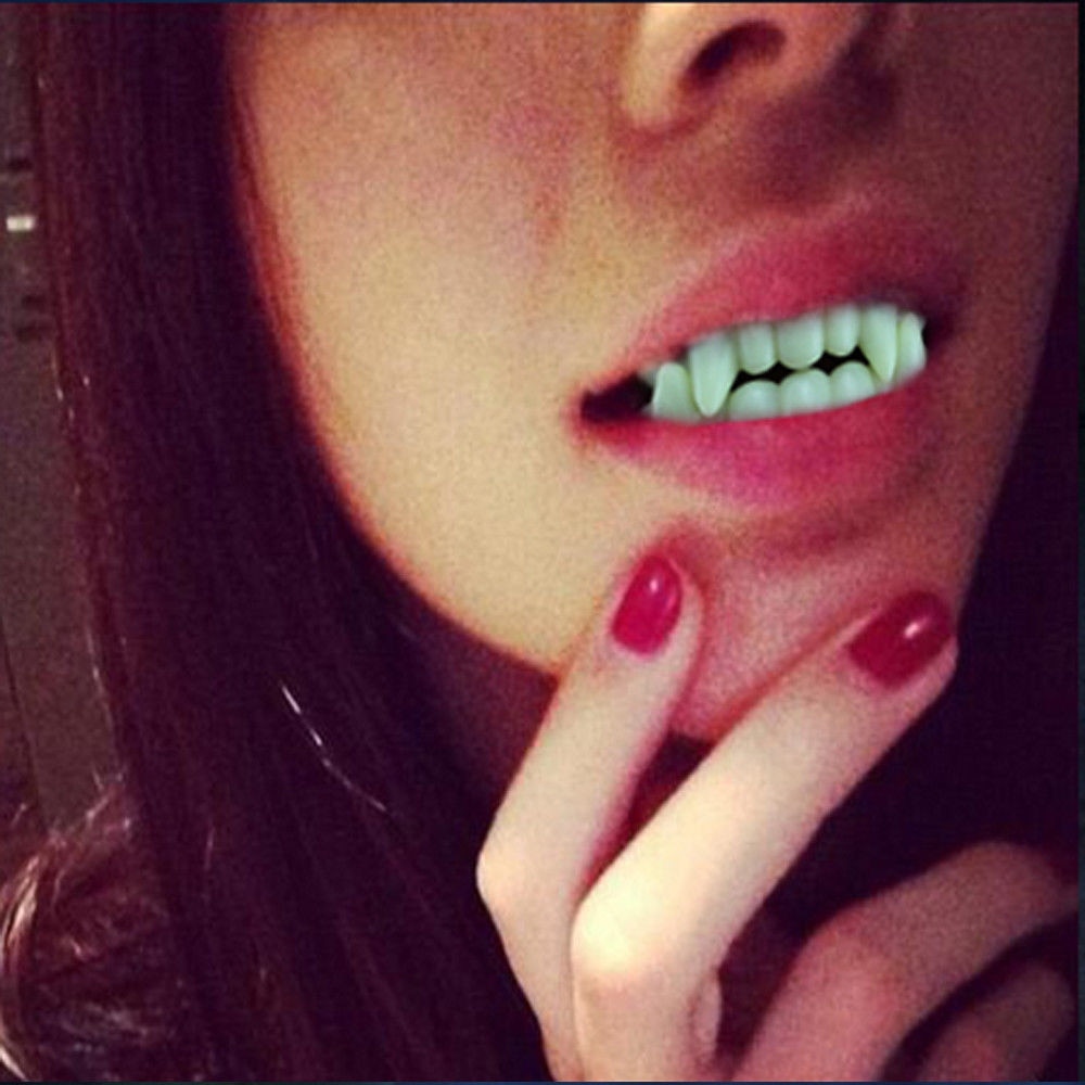 Fake Vampire Teeth Halloween Accessory Fake Vampire Teeth Halloween Accessory