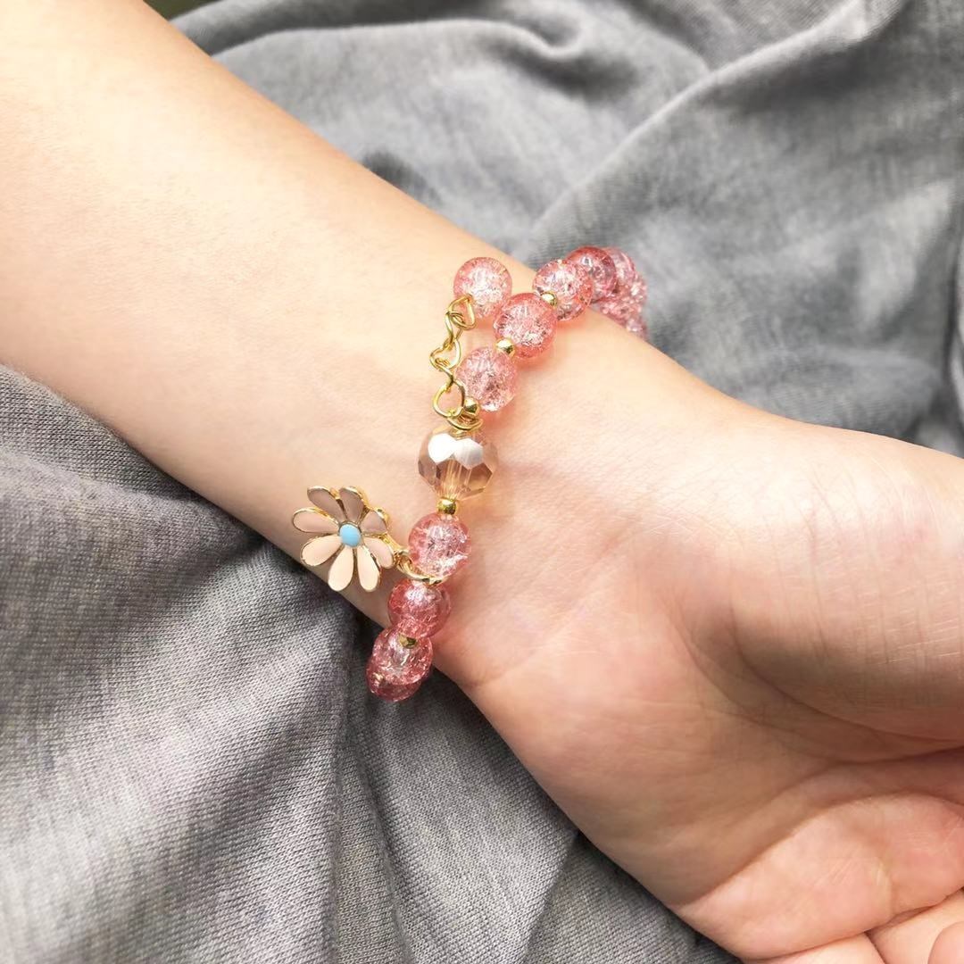 Fancy Daisy Bead Bracelet for Women