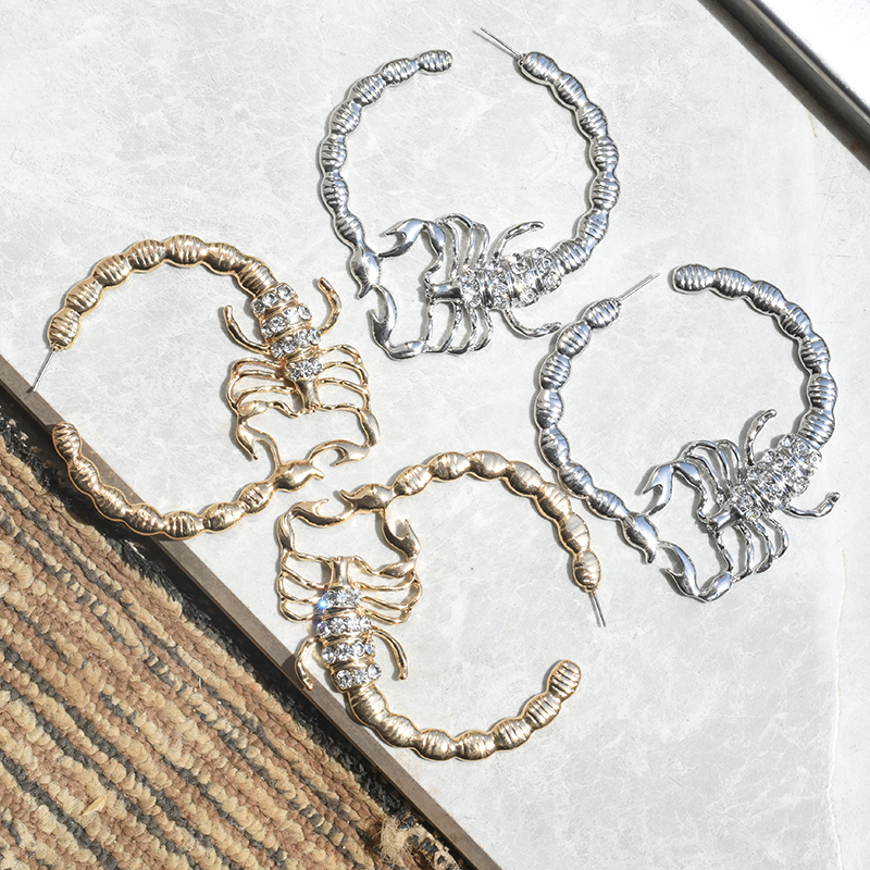 Fashionable Big Ear Hoop Scorpion Earrings