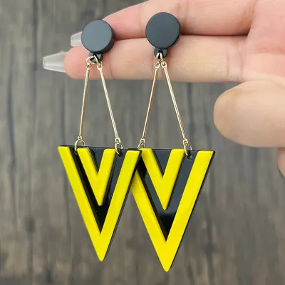 Fashionable Geometric Triangle Drop Earrings Fashionable Geometric Triangle Drop Earrings