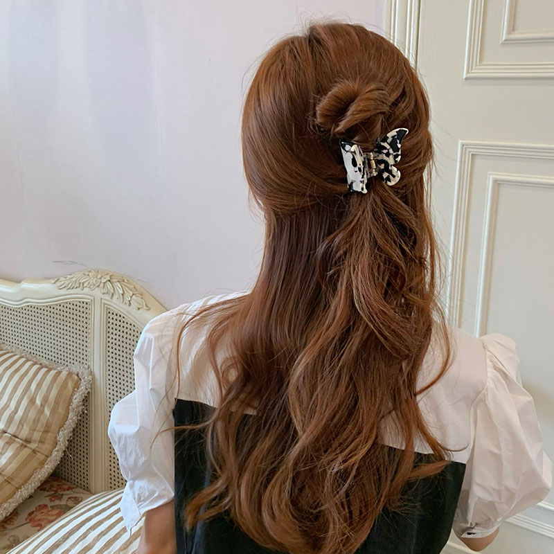 Fashionable Hair Butterfly Claw Fashionable Hair Butterfly Claw
