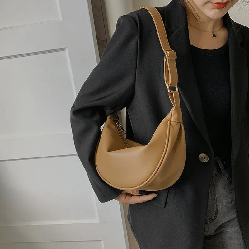 Fashionable Half Moon Shoulder Bag