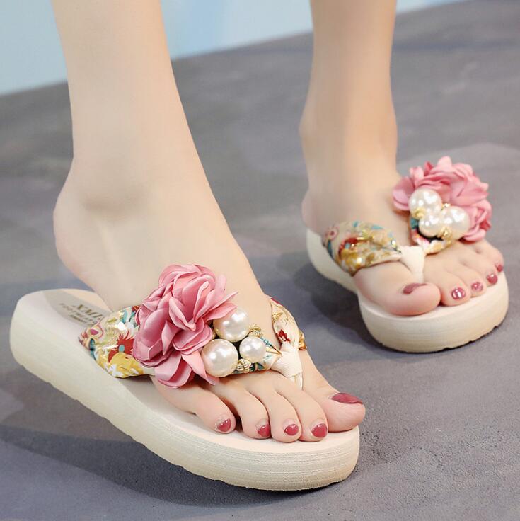 Fashionable Ladies Summer Flower Slippers Fashionable Ladies Summer Flower Slippers