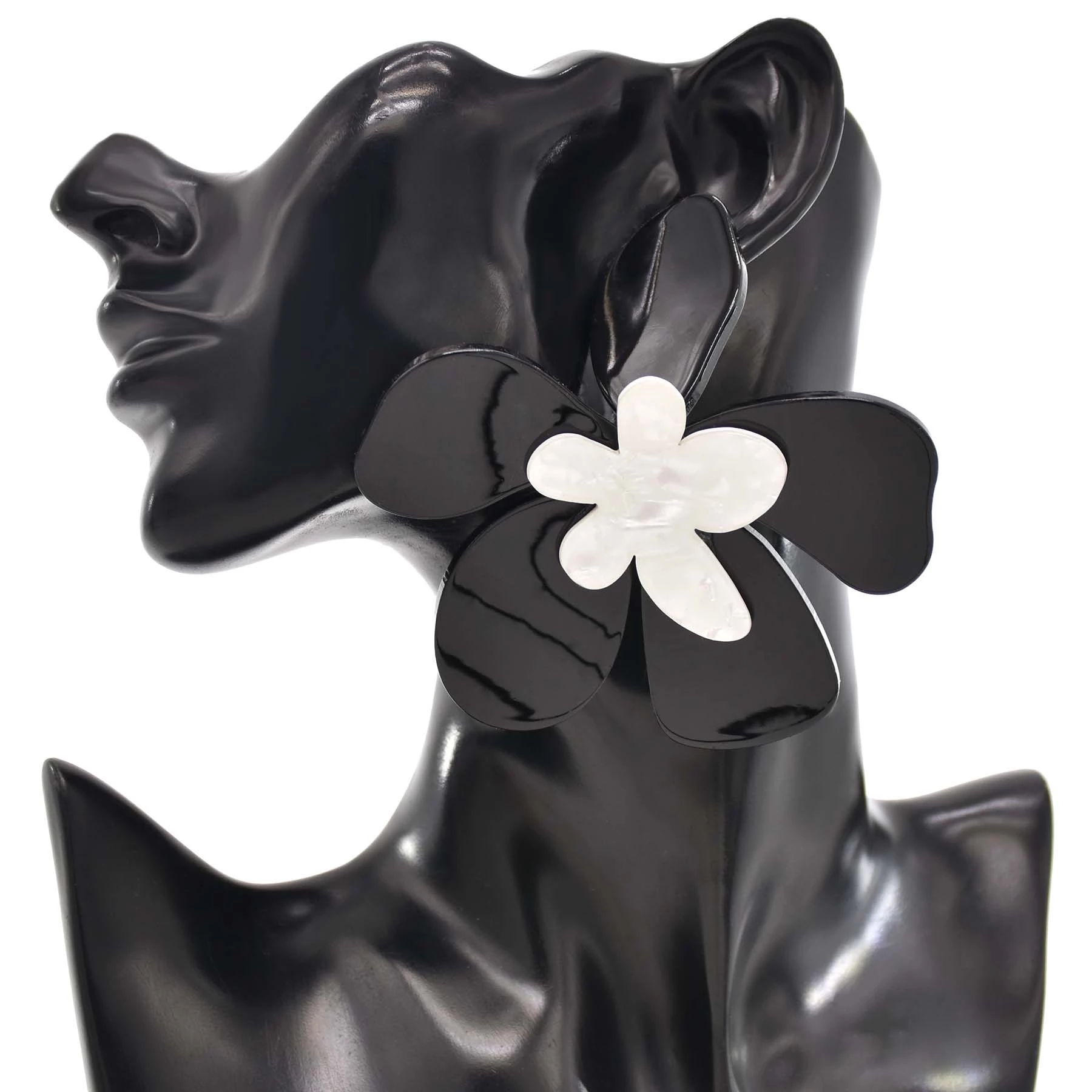 Fashionable Large Flower Earrings Fashionable Large Flower Earrings