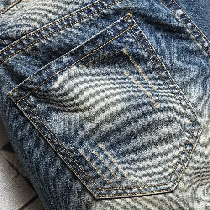 Fashionable Mens Ripped Jean Shorts Fashionable Mens Ripped Jean Shorts