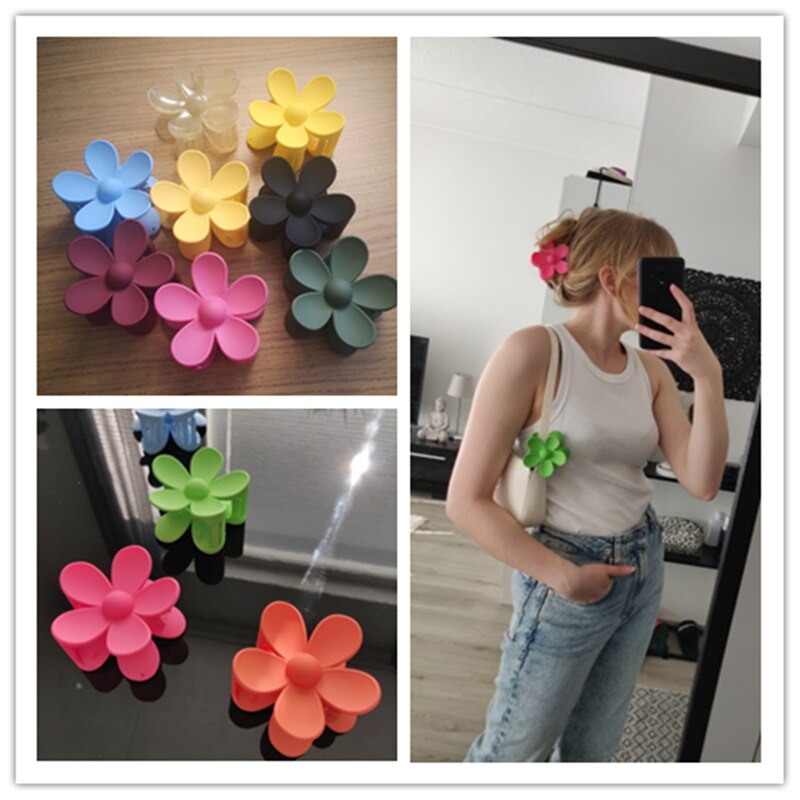 Fashionable Plastic Flower Hair Claw