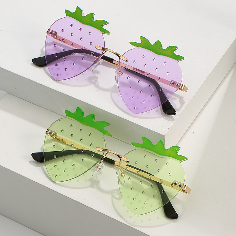 Fashionable Rimless Strawberry Sunglasses