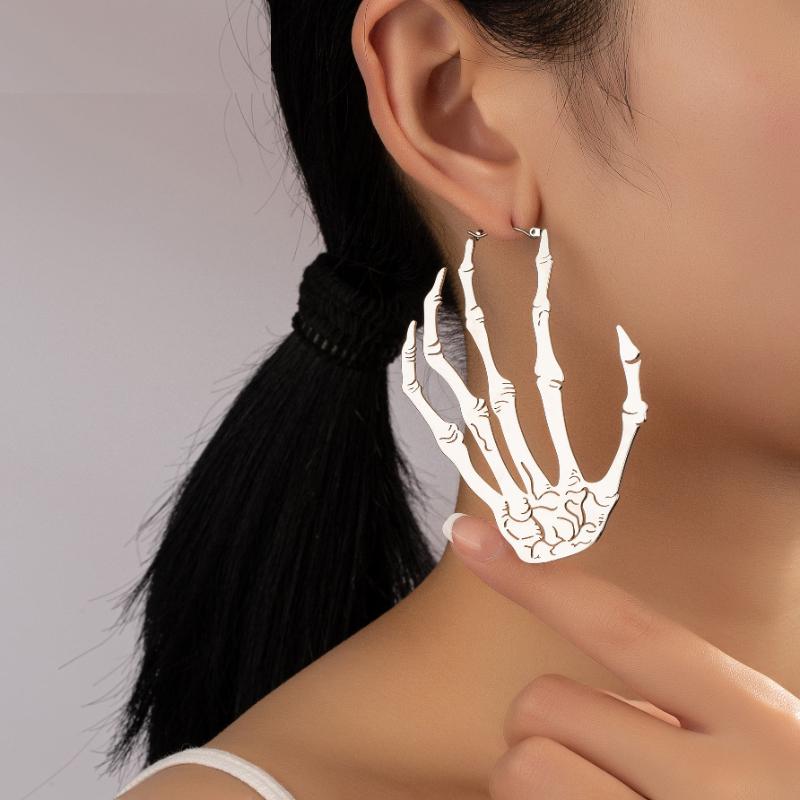 Fashionable Skeleton Hands Earrings (2 pcs) Fashionable Skeleton Hands Earrings (2 pcs)