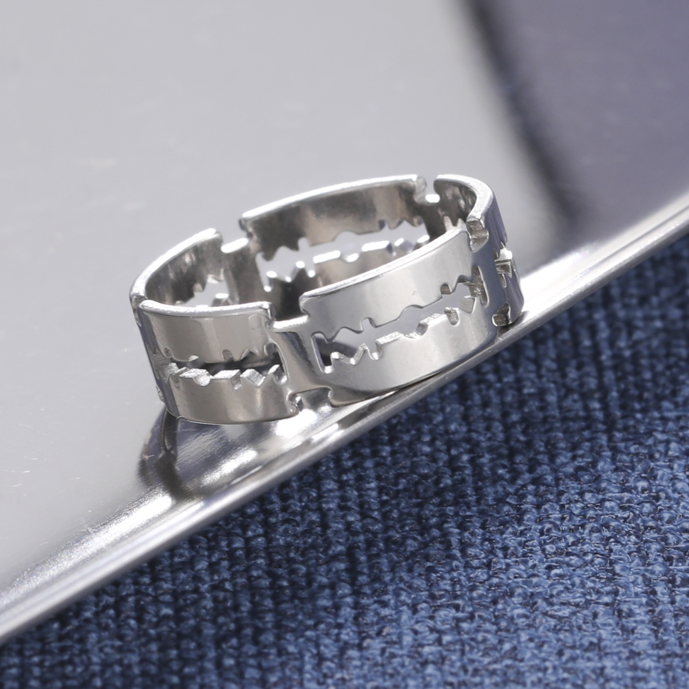 Fashionable Stainless Steel Blade Ring Fashionable Stainless Steel Blade Ring