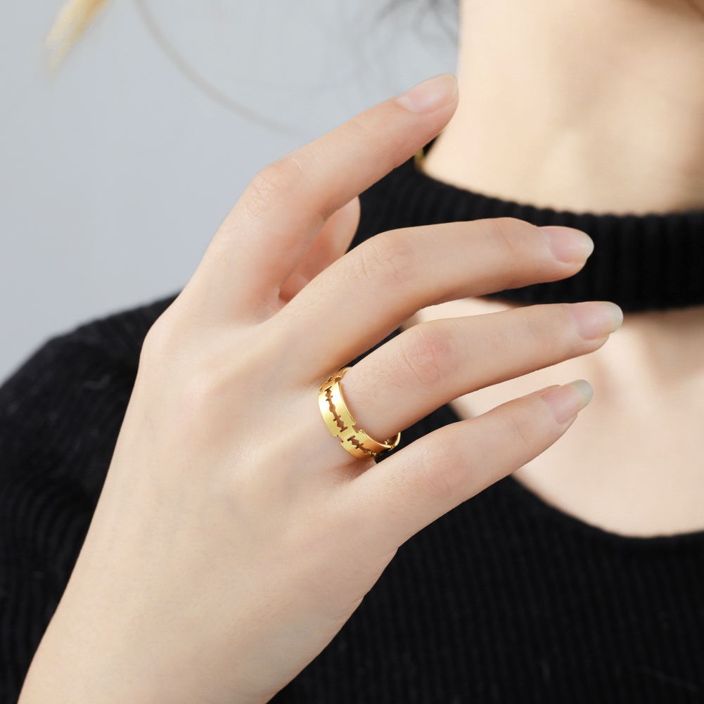 Fashionable Stainless Steel Blade Ring Fashionable Stainless Steel Blade Ring