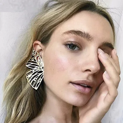 Fashionable Stud Butterfly Wing Earrings Fashionable Stud Butterfly Wing Earrings