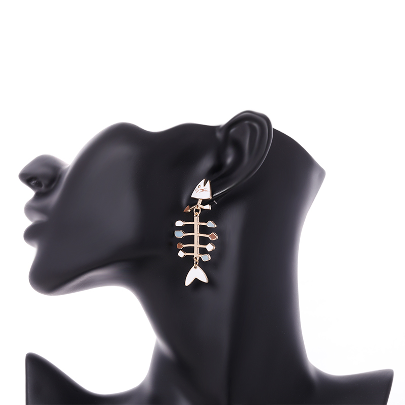 Fashionable Stud Fish Skeleton Earrings Fashionable Stud Fish Skeleton Earrings