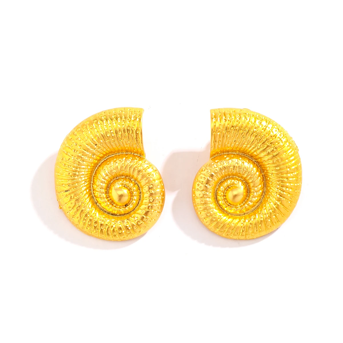Fashionable Stud Snail Earrings Fashionable Stud Snail Earrings
