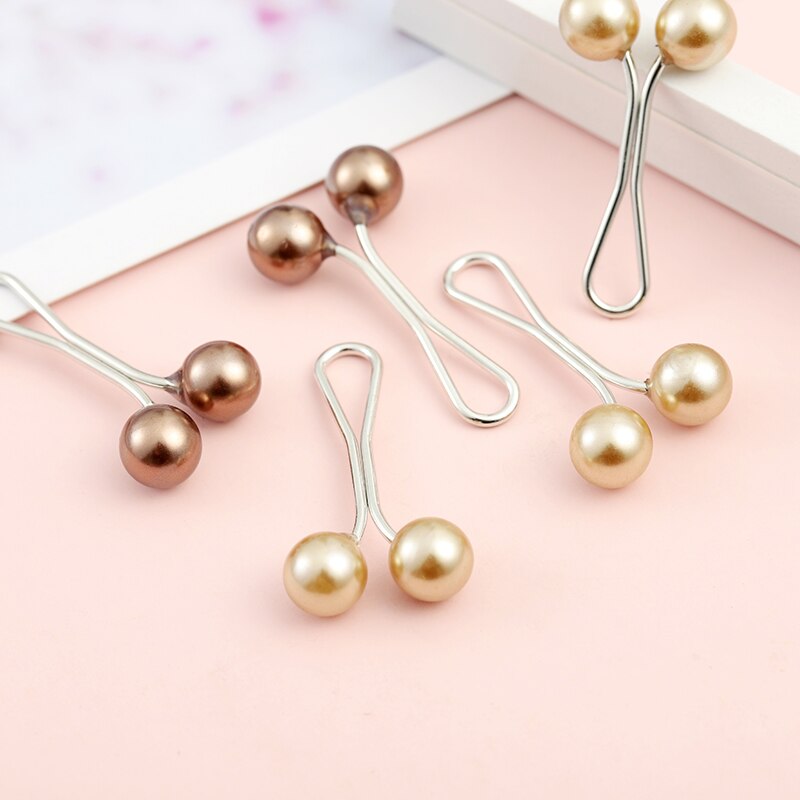 Faux Pearl Hijab Clips (12pcs) Faux Pearl Hijab Clips (12pcs)