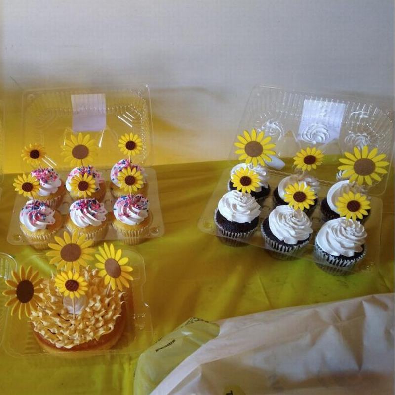Felt Sun Flower Cake Toppers (5pcs) Felt Sun Flower Cake Toppers (5pcs)