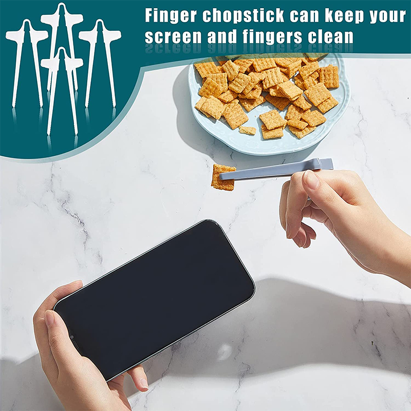 Finger Worn Gaming Snack Picker Finger Worn Gaming Snack Picker