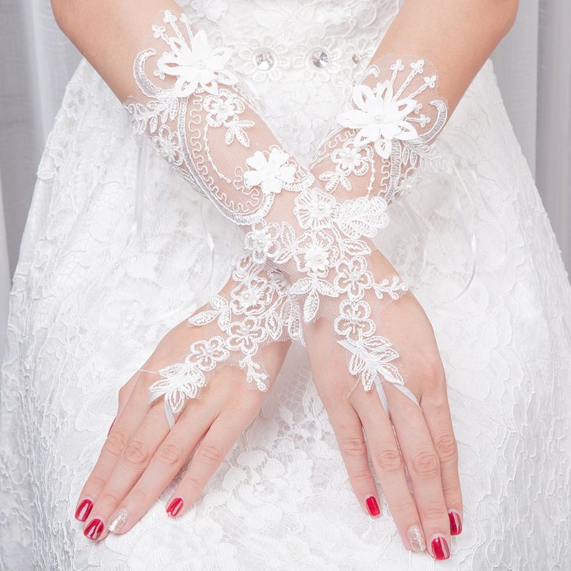 Fingerless Adjustable Lace Wedding Gloves