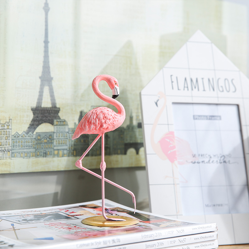 Flamingo Decor Home Figures (Set of 3) Flamingo Decor Home Figures (Set of 3)