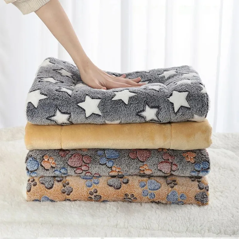 Flannel Pet Sleeping Mat Dog Bed Cat Litter Puppy Bed Dog Sofa Lovely Mattress Cushion for Small and Large Dog Blanket